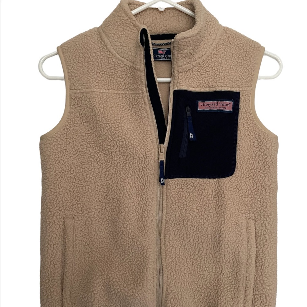 Vineyard Vines Vest boys small 8-10